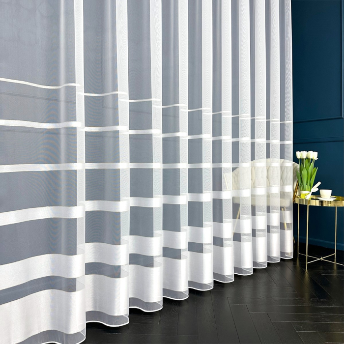 FIRANA FANTAZYJNA Z PASKAMI ZŁOTYMI WYS. 3,30 M main product photo